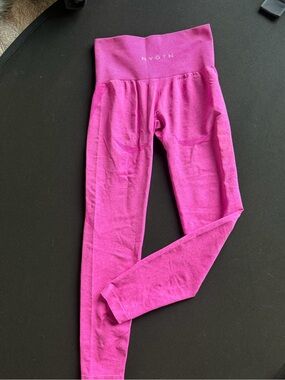 NVGTN Pink Seamless Leggings | XS